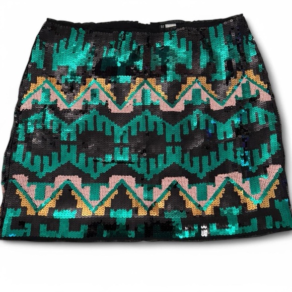 H&M Divided Women’s Sequin Geometric Mini Skirt Pink Green Black Gold Size 12 - Picture 1 of 5